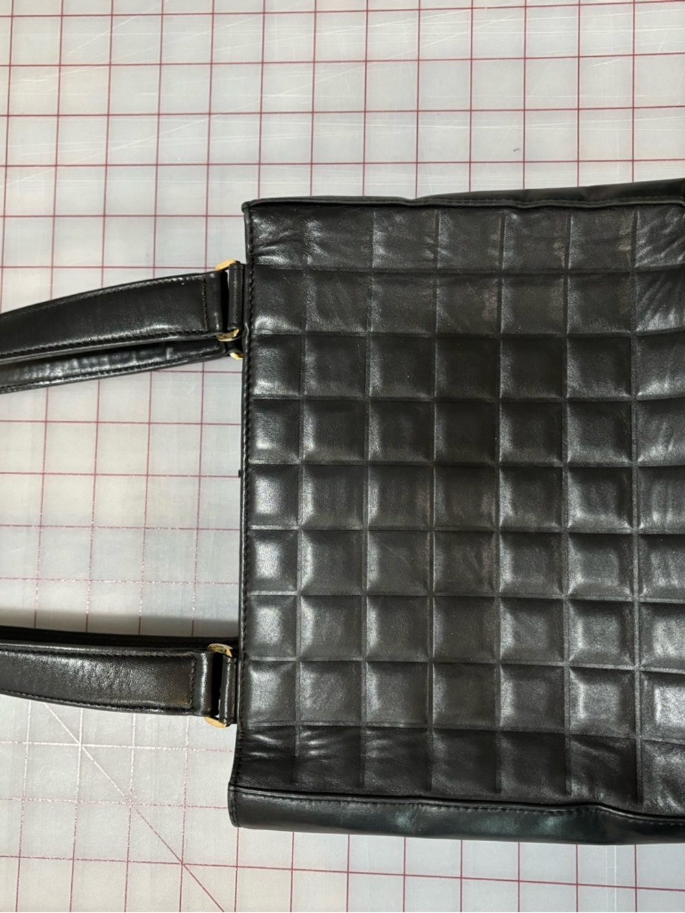 CHANEL - Classic Black Quilted Leather Tote Bag with Interlocking CC Logo - Picture 5 of 10